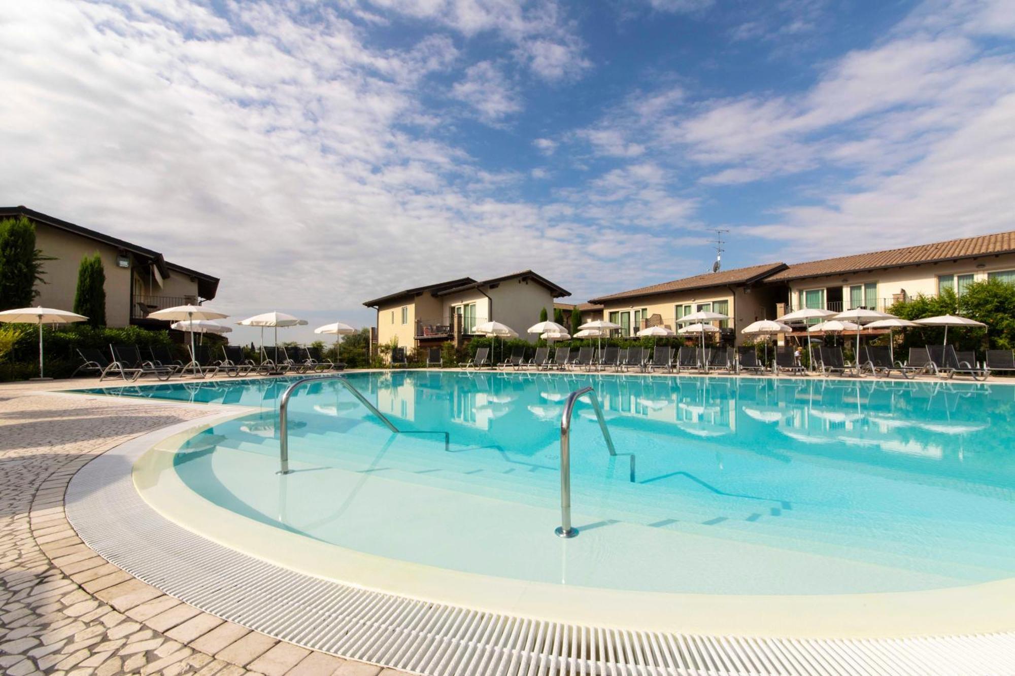 Lake Garda Resort Moniga del Garda Exteriér fotografie